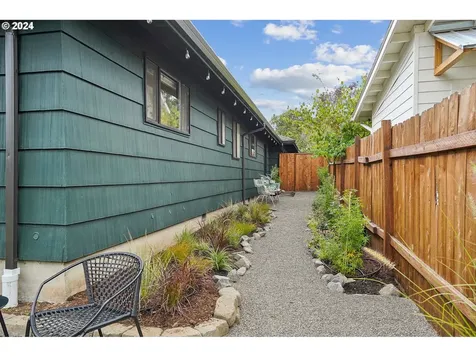 5135 Ne Skidmore Street Portland OR 97218