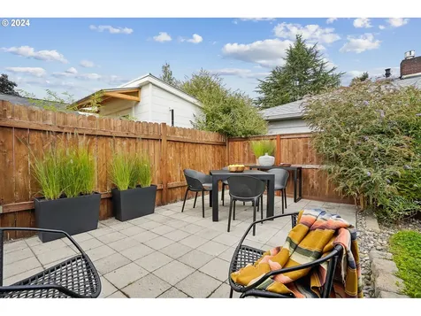 5135 Ne Skidmore Street Portland OR 97218