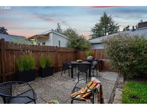 5135 Ne Skidmore Street Portland OR 97218