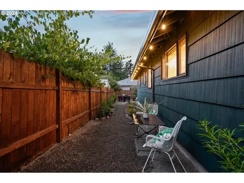 5135 Ne Skidmore Street Portland OR 97218