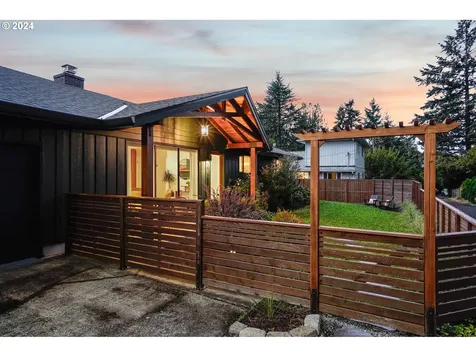 5135 Ne Skidmore Street Portland OR 97218