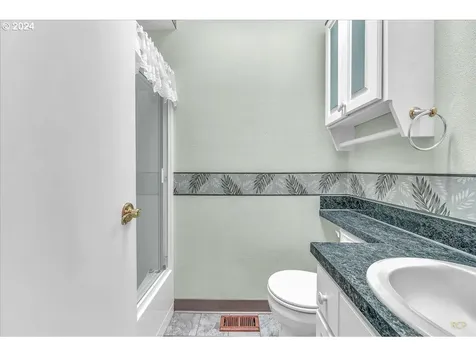 660 Calvin Street Columbia City OR 97018