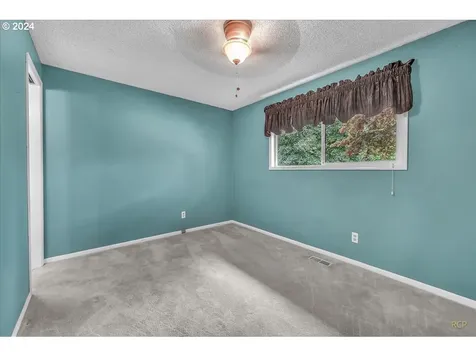 660 Calvin Street Columbia City OR 97018