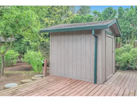 660 Calvin Street Columbia City OR 97018