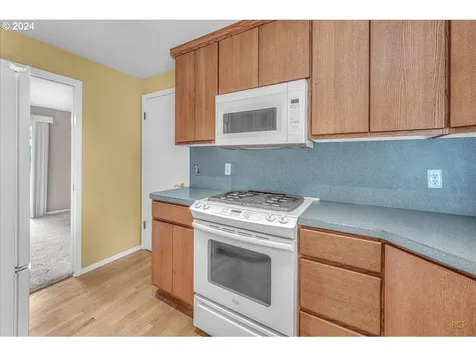 660 Calvin Street Columbia City OR 97018