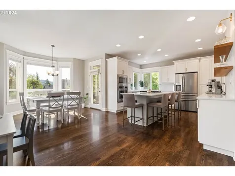2830 Nw Robinia Lane Portland OR 97229