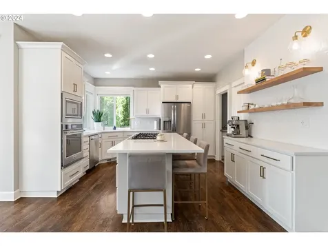 2830 Nw Robinia Lane Portland OR 97229