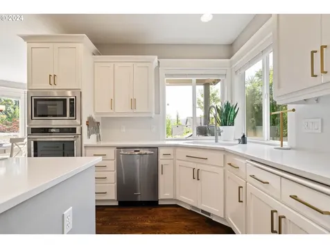 2830 Nw Robinia Lane Portland OR 97229