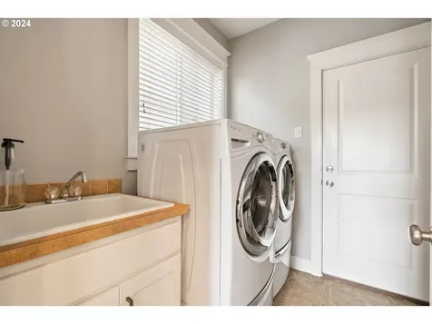 2830 Nw Robinia Lane Portland OR 97229