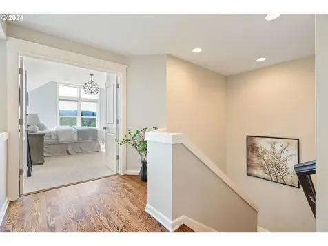 2830 Nw Robinia Lane Portland OR 97229