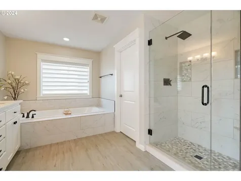 2830 Nw Robinia Lane Portland OR 97229