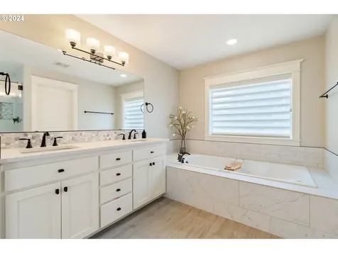 2830 Nw Robinia Lane Portland OR 97229