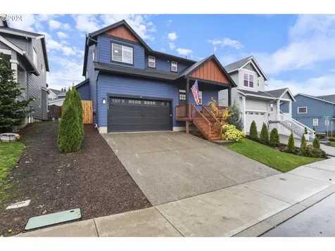 1043 NE Regan Hill Loop Estacada OR 97023