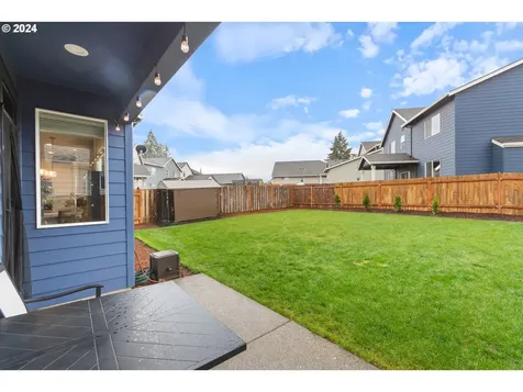 1043 NE Regan Hill Loop Estacada OR 97023