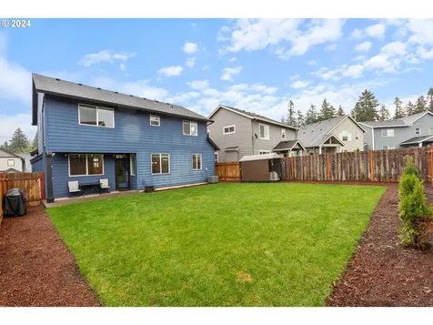 1043 NE Regan Hill Loop Estacada OR 97023