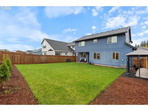 1043 NE Regan Hill Loop Estacada OR 97023