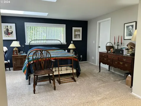 365 N 18th Street Reedsport OR 97467