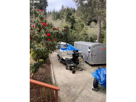 365 N 18th Street Reedsport OR 97467