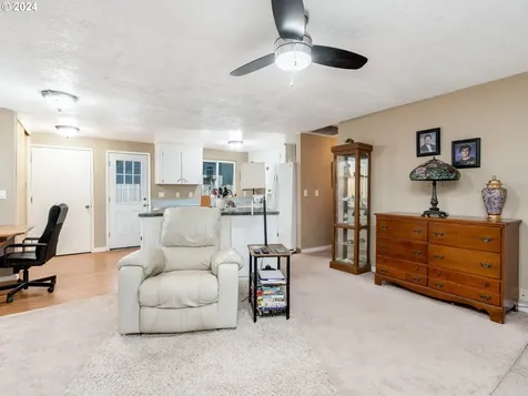 995 Bellevue Avenue Gladstone OR 97027