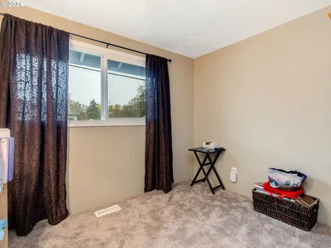 995 Bellevue Avenue Gladstone OR 97027