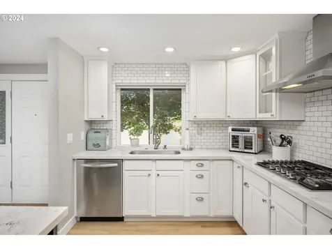 17340 Nw Madras Court Beaverton OR 97006