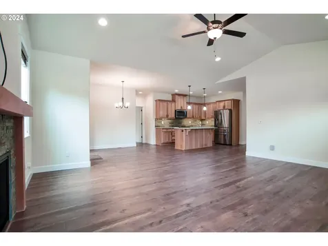 1405 Ne Cascadia Ridge Drive Estacada OR 97023