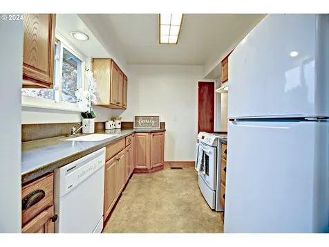 12011 NE Suncrest Court Vancouver WA 98684