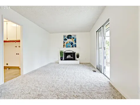 12011 NE Suncrest Court Vancouver WA 98684