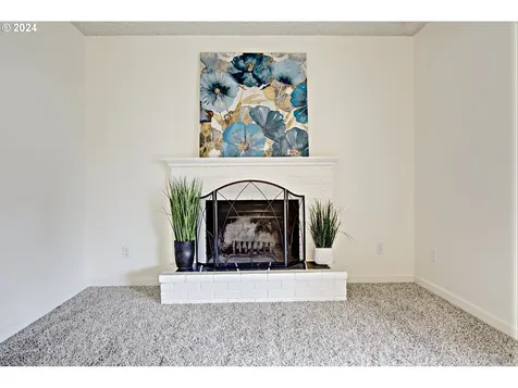 12011 NE Suncrest Court Vancouver WA 98684