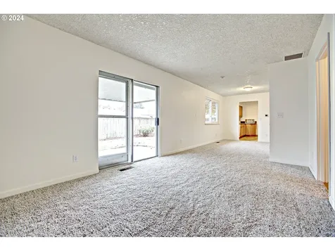 12011 NE Suncrest Court Vancouver WA 98684