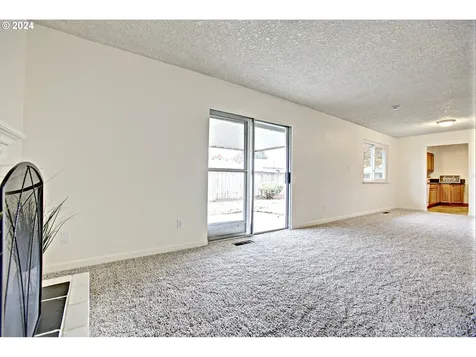 12011 NE Suncrest Court Vancouver WA 98684