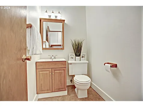 12011 NE Suncrest Court Vancouver WA 98684