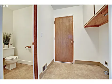 12011 NE Suncrest Court Vancouver WA 98684