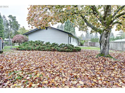 12011 NE Suncrest Court Vancouver WA 98684
