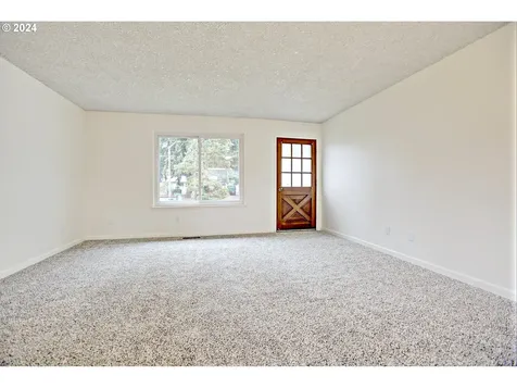 12011 NE Suncrest Court Vancouver WA 98684