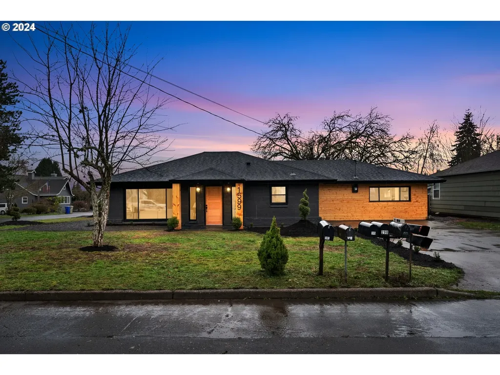 1599 S Cherry Street Cornelius OR 97113