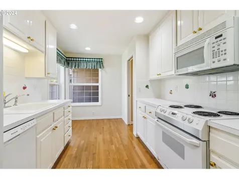 15634 Nw Clubhouse Drive Portland OR 97229