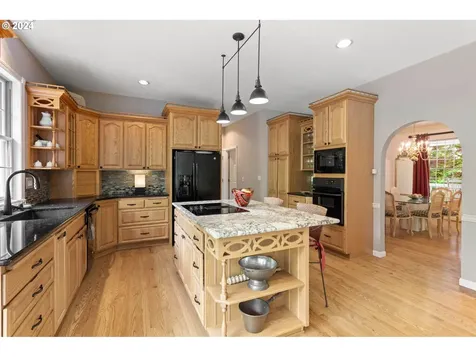 140 Haryu Road Longview WA 98632