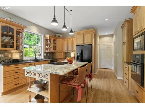 140 Haryu Road Longview WA 98632