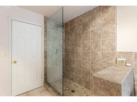 140 Haryu Road Longview WA 98632