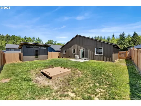 105 Oak Street Winlock WA 98596