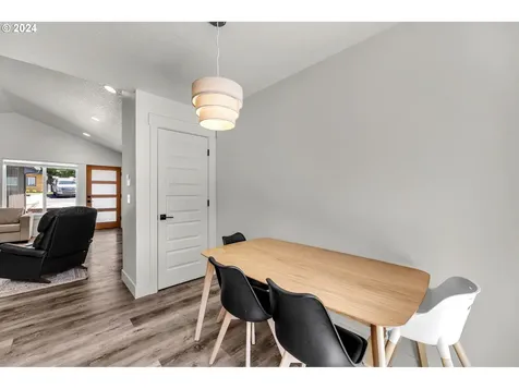 105 Oak Street Winlock WA 98596