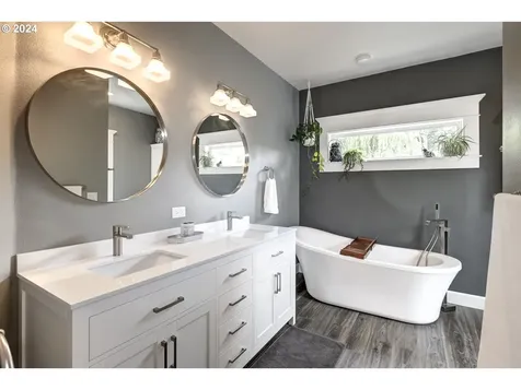 5835 SE Woll Pond Way Hillsboro OR 97123