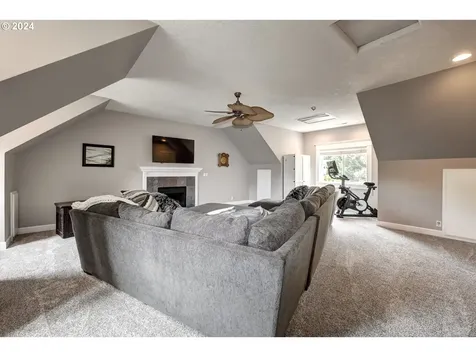 5835 SE Woll Pond Way Hillsboro OR 97123