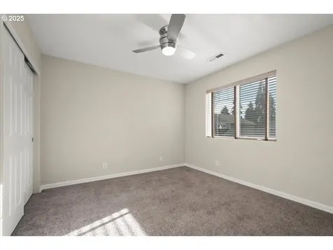 9208 NE 104th Street Vancouver WA 98662