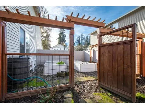 9208 NE 104th Street Vancouver WA 98662