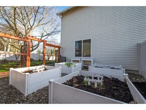 9208 NE 104th Street Vancouver WA 98662