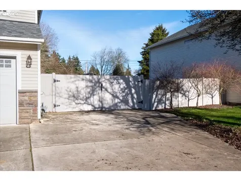 9208 NE 104th Street Vancouver WA 98662