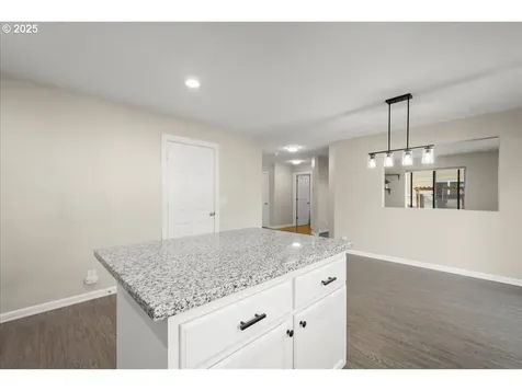 9208 NE 104th Street Vancouver WA 98662