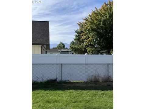3615 Birch Street Baker City OR 97814